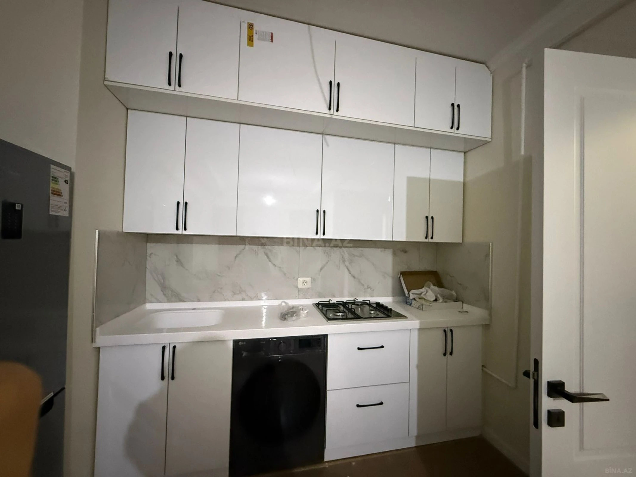 Satılır 2 otaqlı mənzil 49 m²
