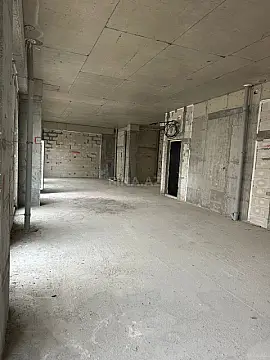 Satılır 3 otaqlı mənzil 145 m²