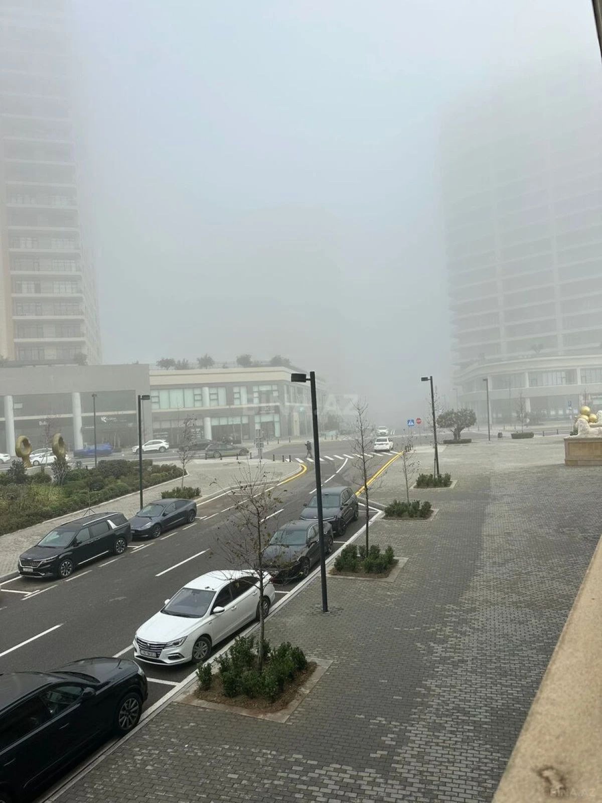 Satılır 3 otaqlı mənzil 145 m²