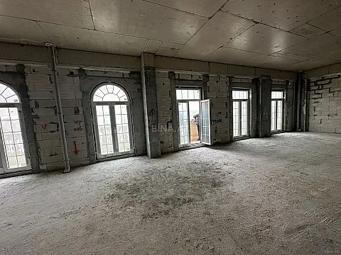 Satılır 3 otaqlı mənzil 145 m²