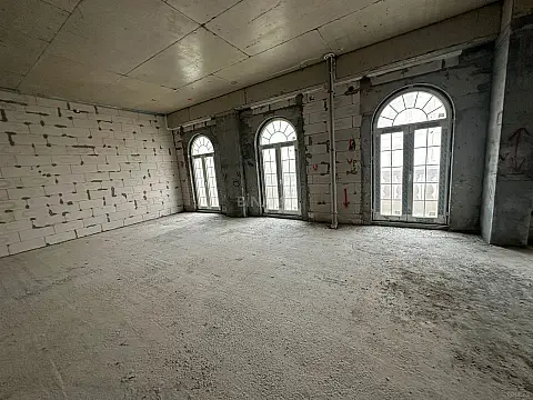 Satılır 3 otaqlı mənzil 145 m²