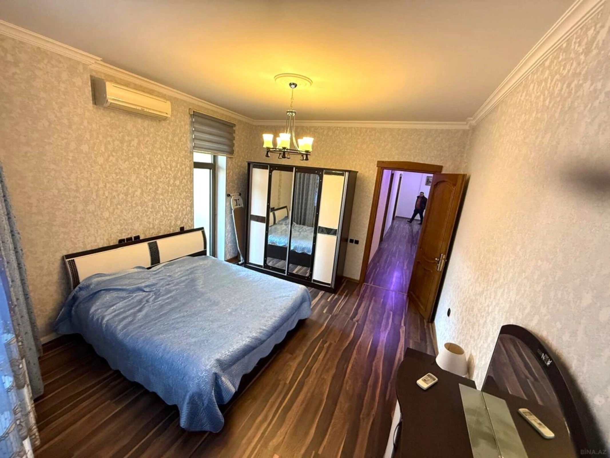 Satılır 3 otaqlı mənzil 175 m²