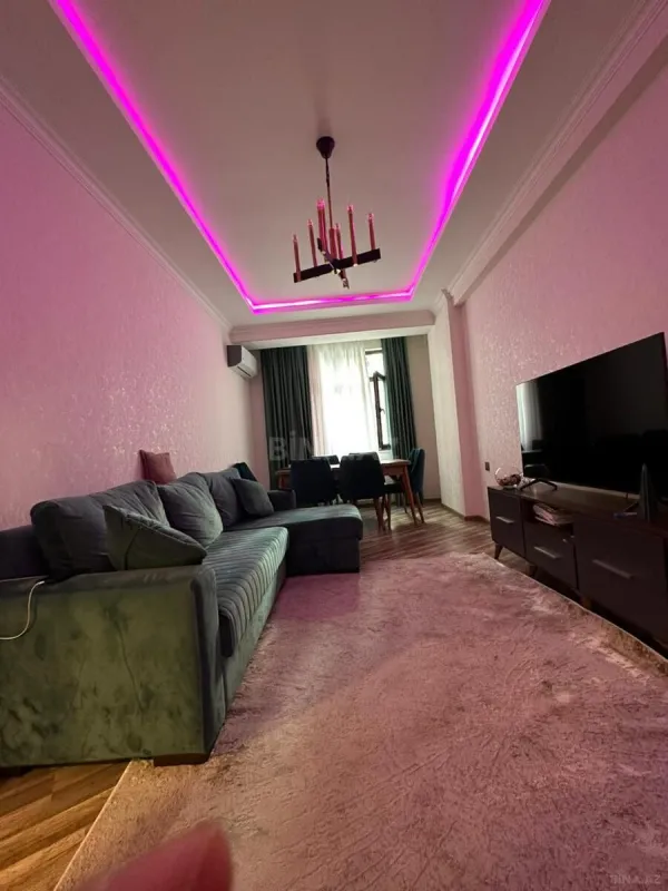 Kirayə verilir 2 otaqlı mənzil 60 m²
