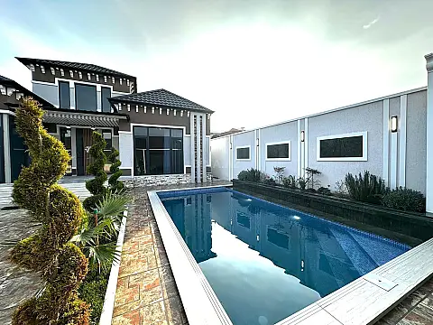 Satılır 4 otaqlı həyət evi 185 m²