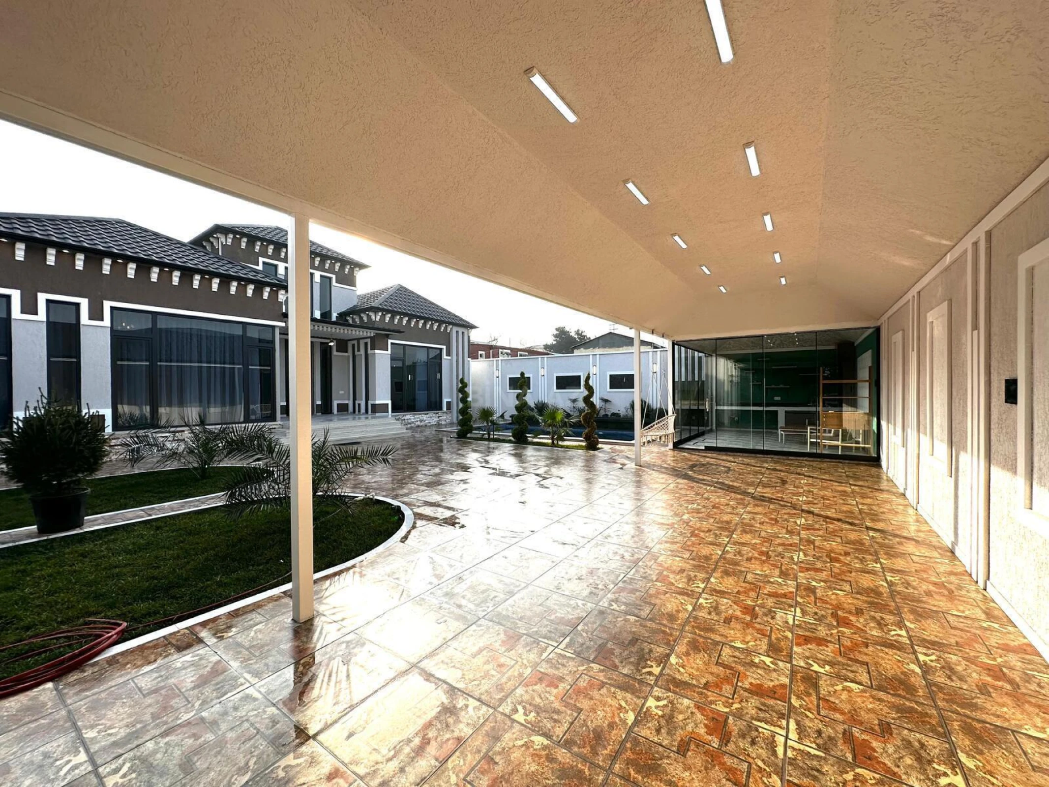 Satılır 4 otaqlı həyət evi 185 m²