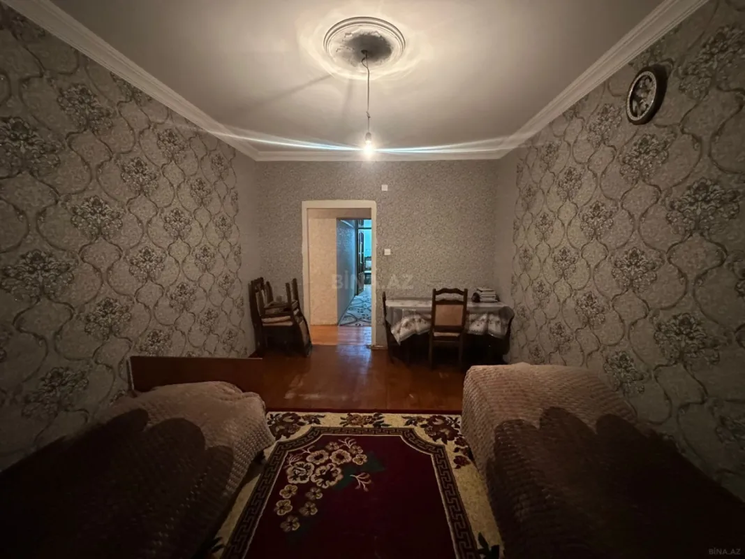 Satılır 4 otaqlı mənzil 100 m²