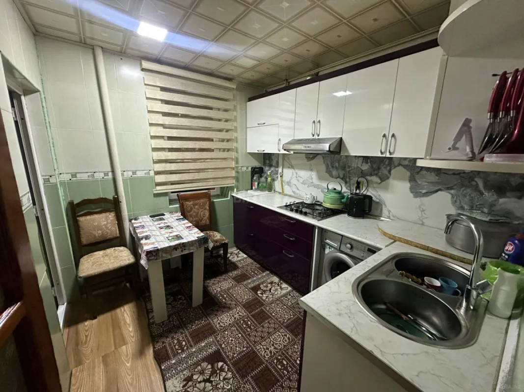 Satılır 4 otaqlı mənzil 100 m²