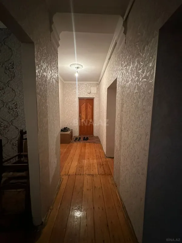 Satılır 4 otaqlı mənzil 100 m²