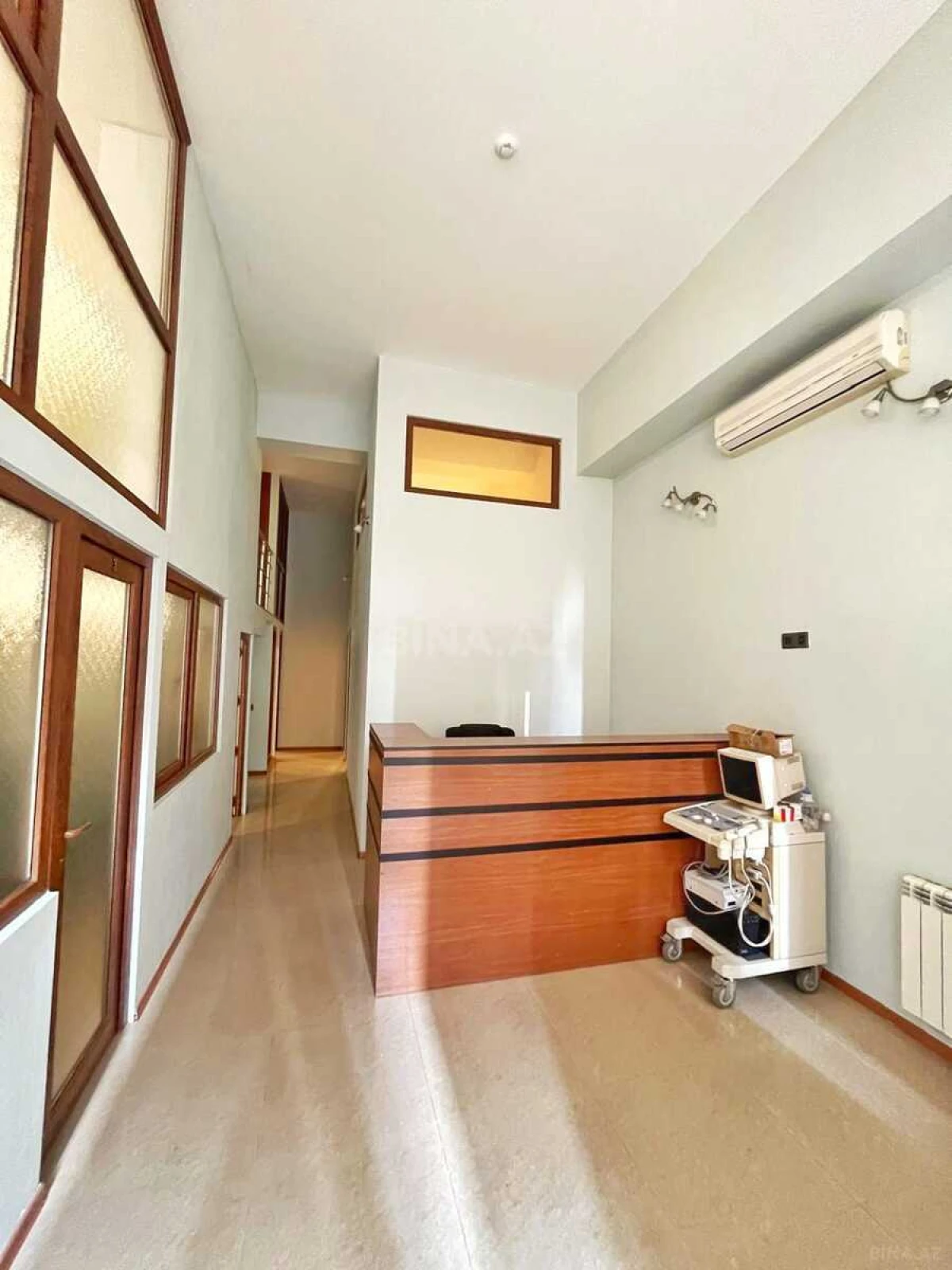 Kirayə verilir 5 otaqlı ofis 100 m²