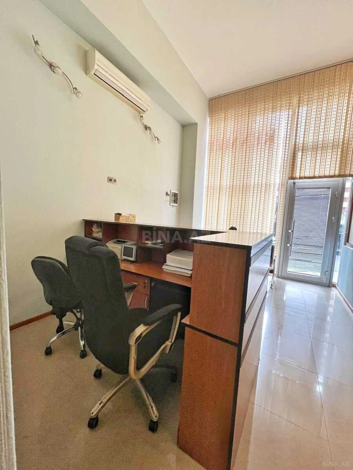 Kirayə verilir 5 otaqlı ofis 100 m²