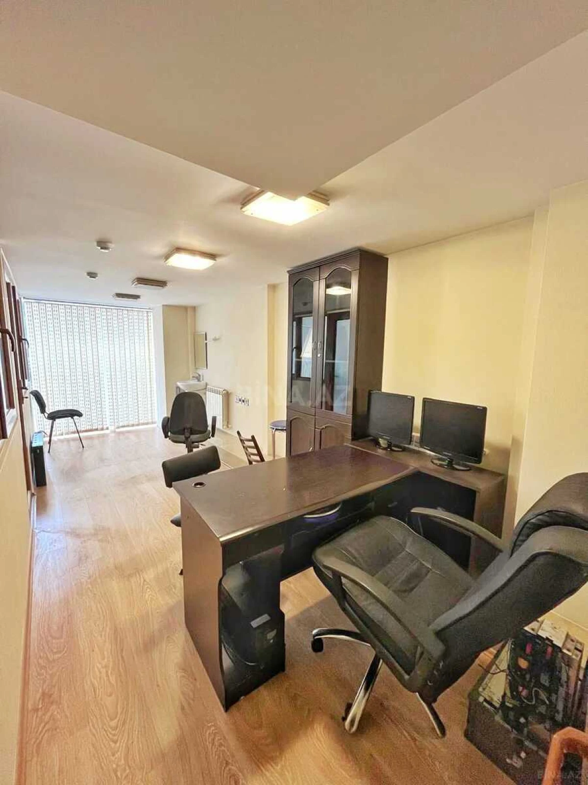 Kirayə verilir 5 otaqlı ofis 100 m²