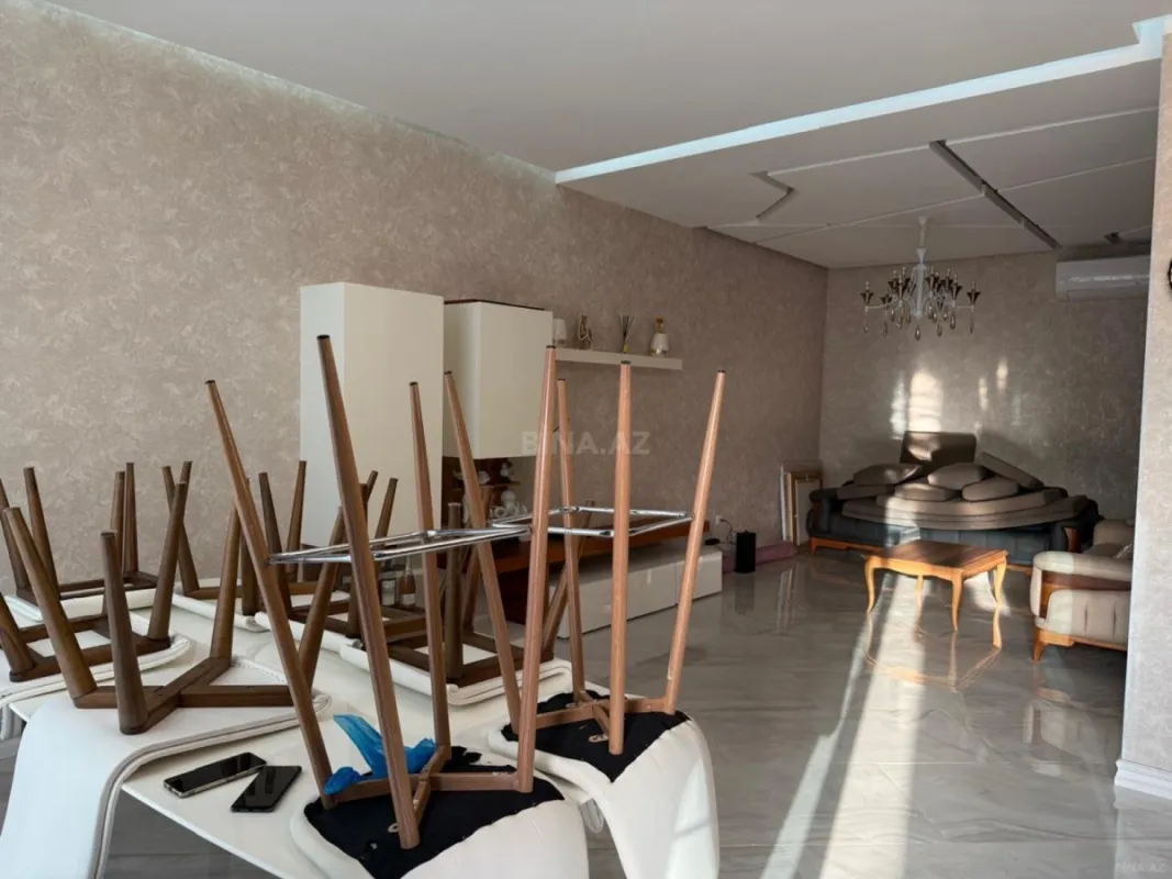 Kirayə verilir 4 otaqlı həyət evi 240 m²