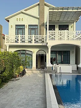 Kirayə verilir 4 otaqlı həyət evi 240 m²