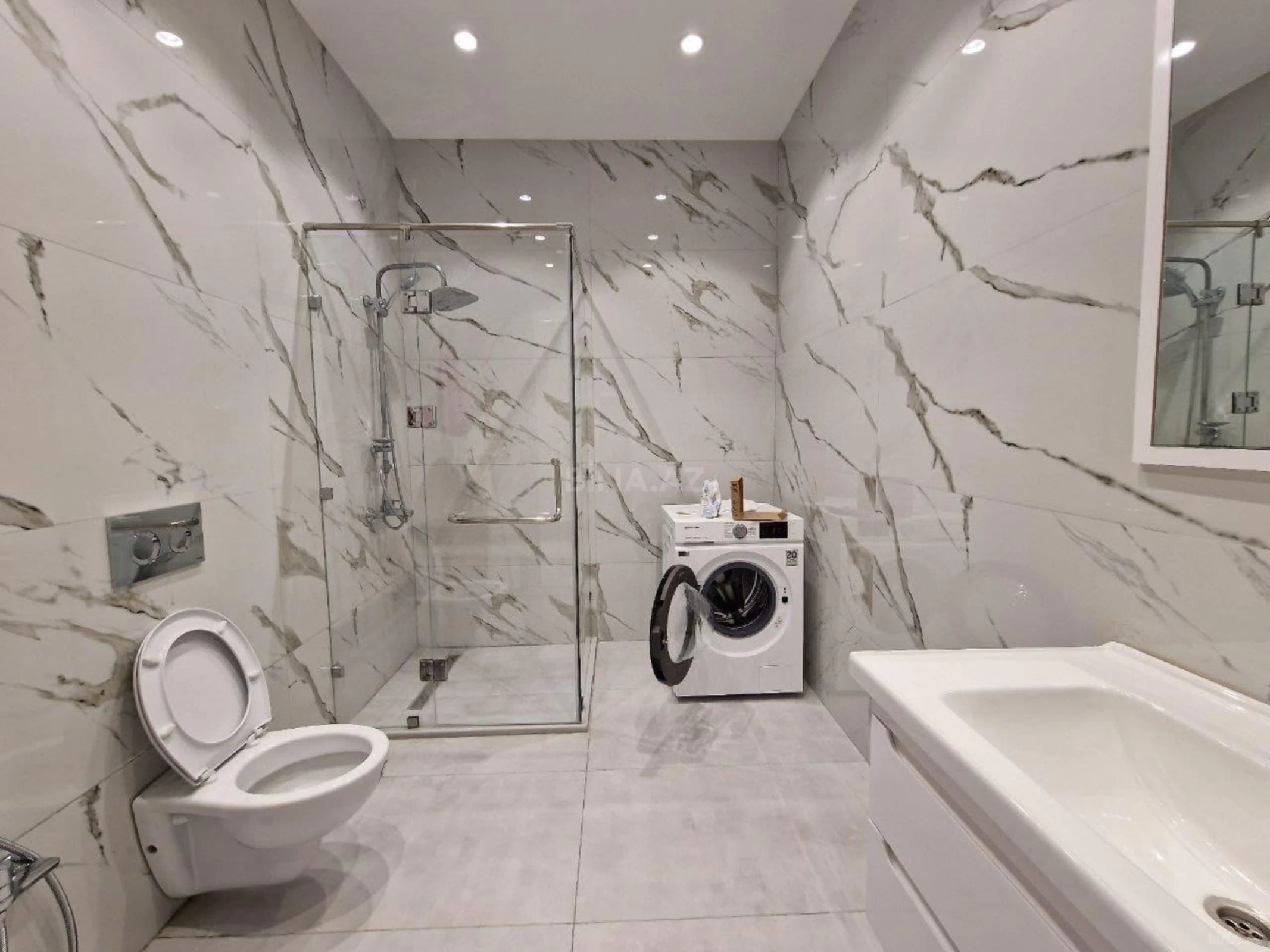 Kirayə verilir 4 otaqlı həyət evi 240 m²