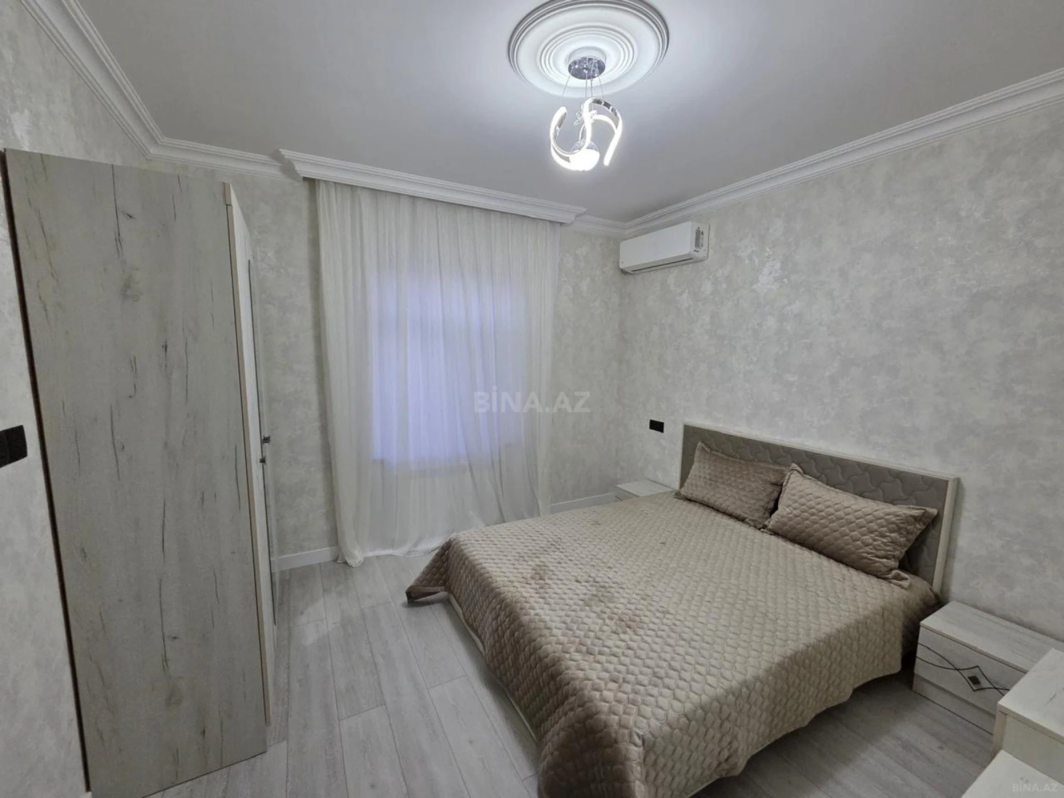 Kirayə verilir 5 otaqlı həyət evi 380 m²