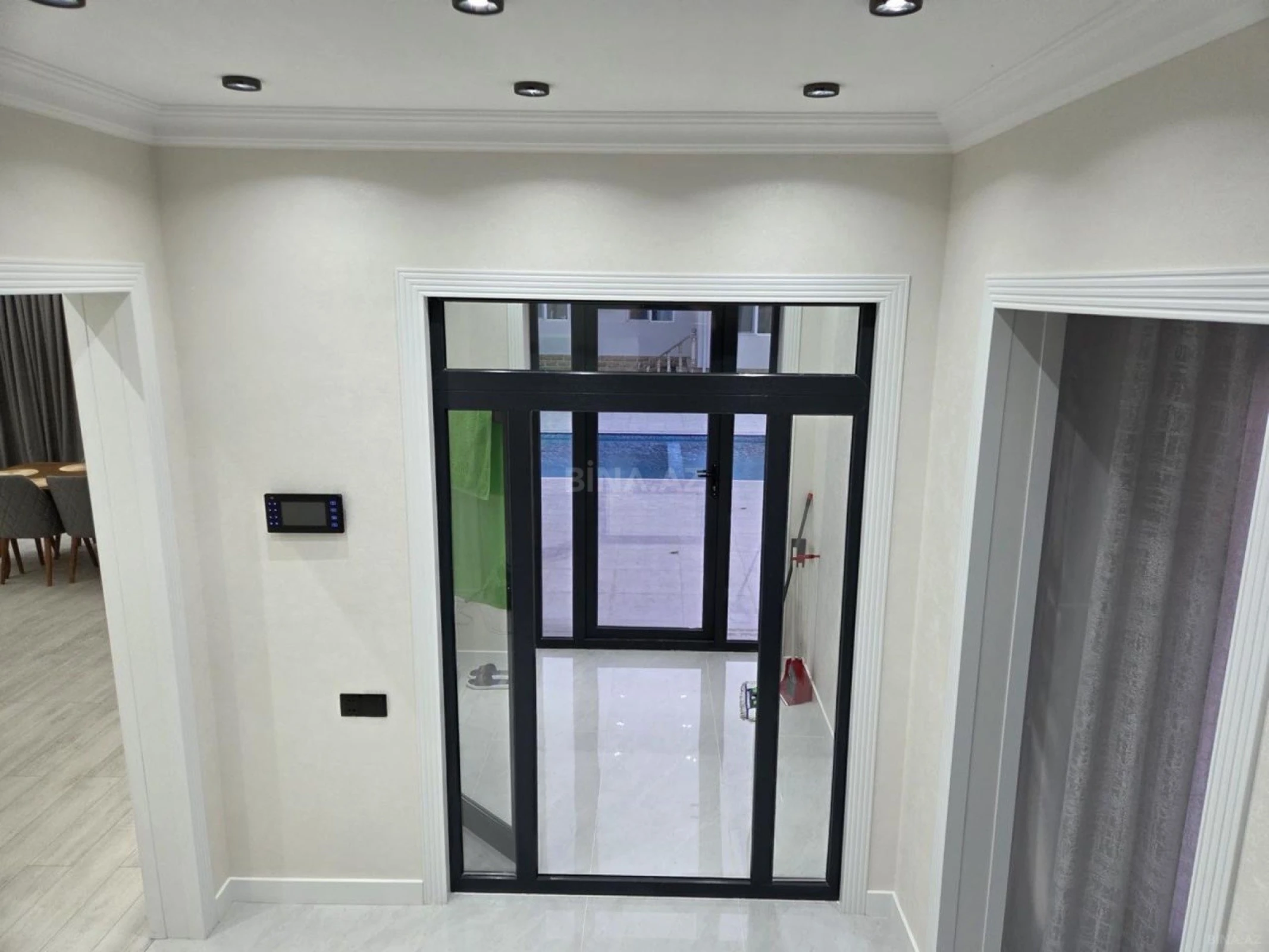 Kirayə verilir 5 otaqlı həyət evi 380 m²