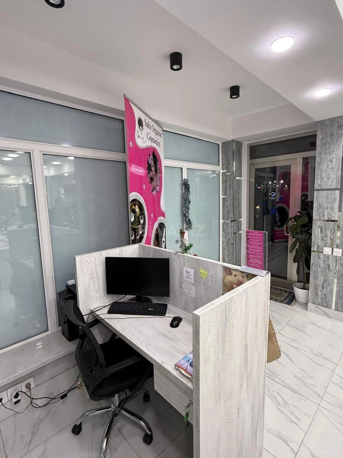 Kirayə verilir obyekt 110 m²