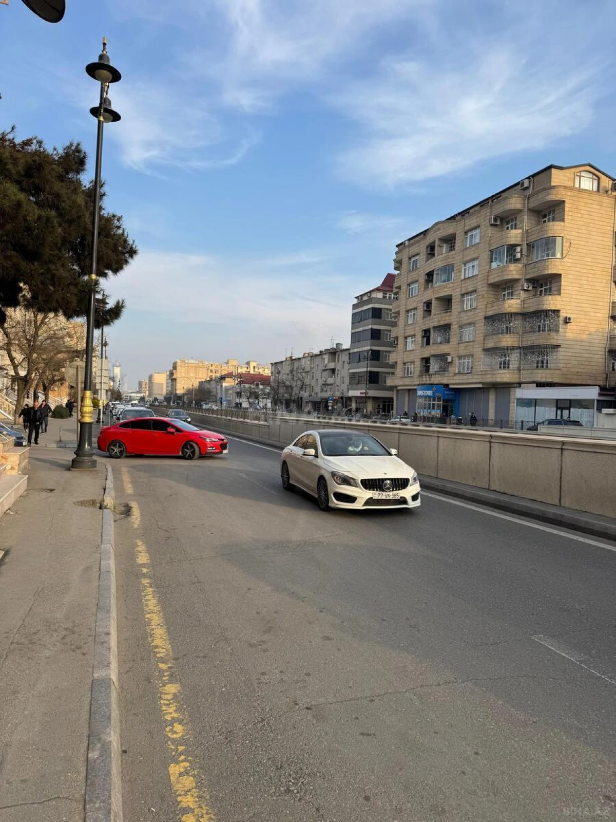 Kirayə verilir obyekt 100 m²