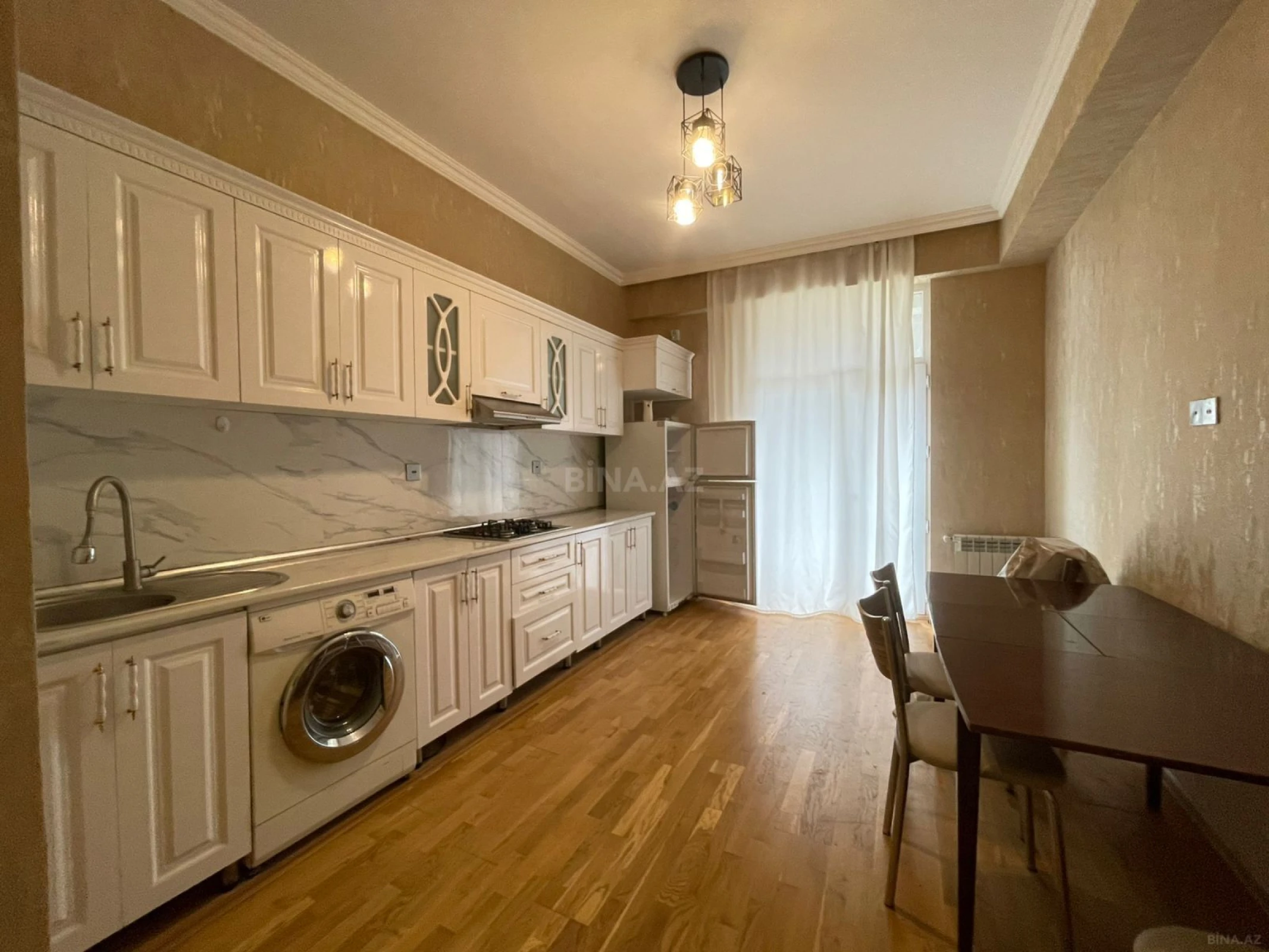 Kirayə verilir 3 otaqlı mənzil 100 m²