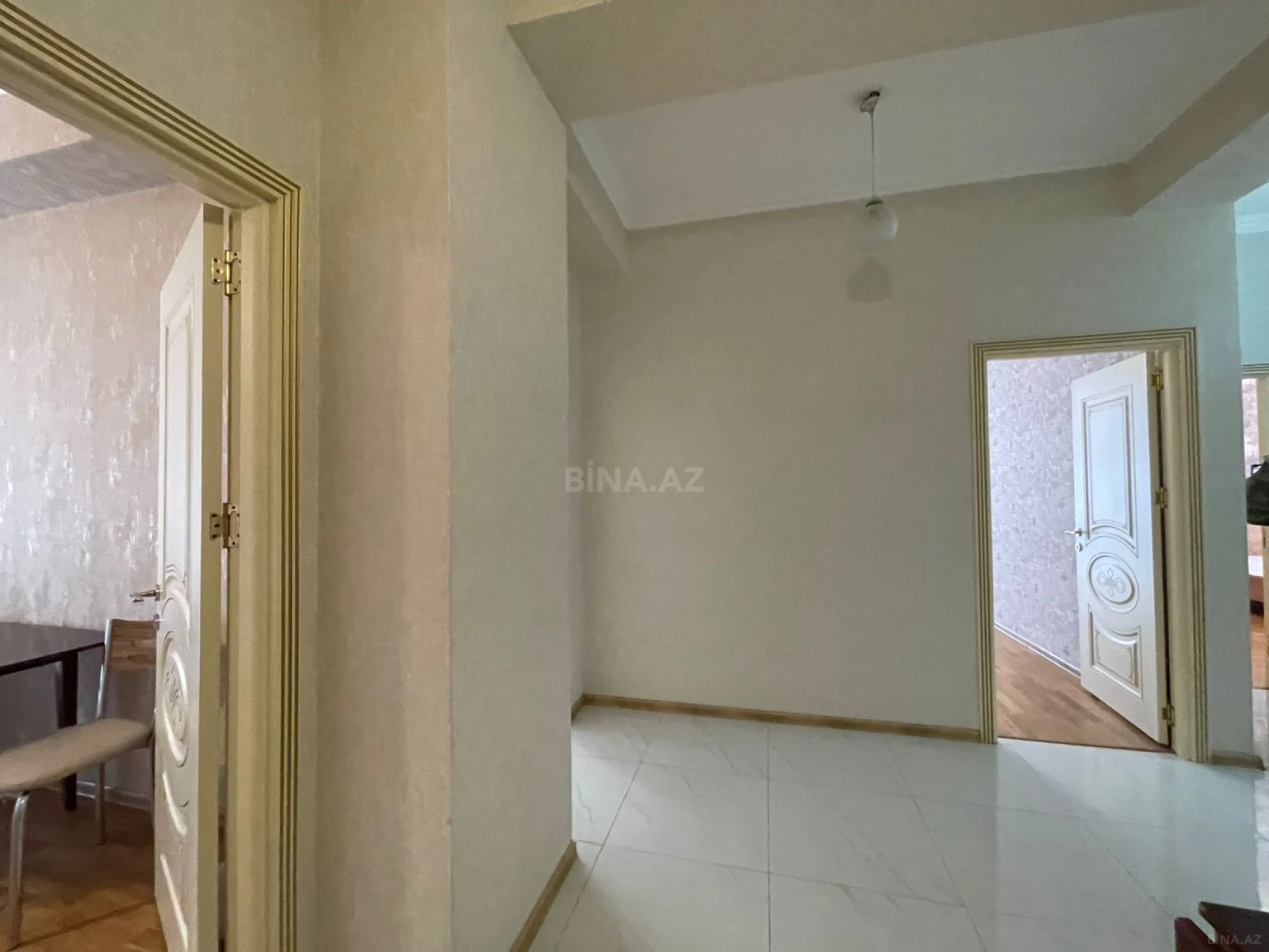 Kirayə verilir 3 otaqlı mənzil 100 m²