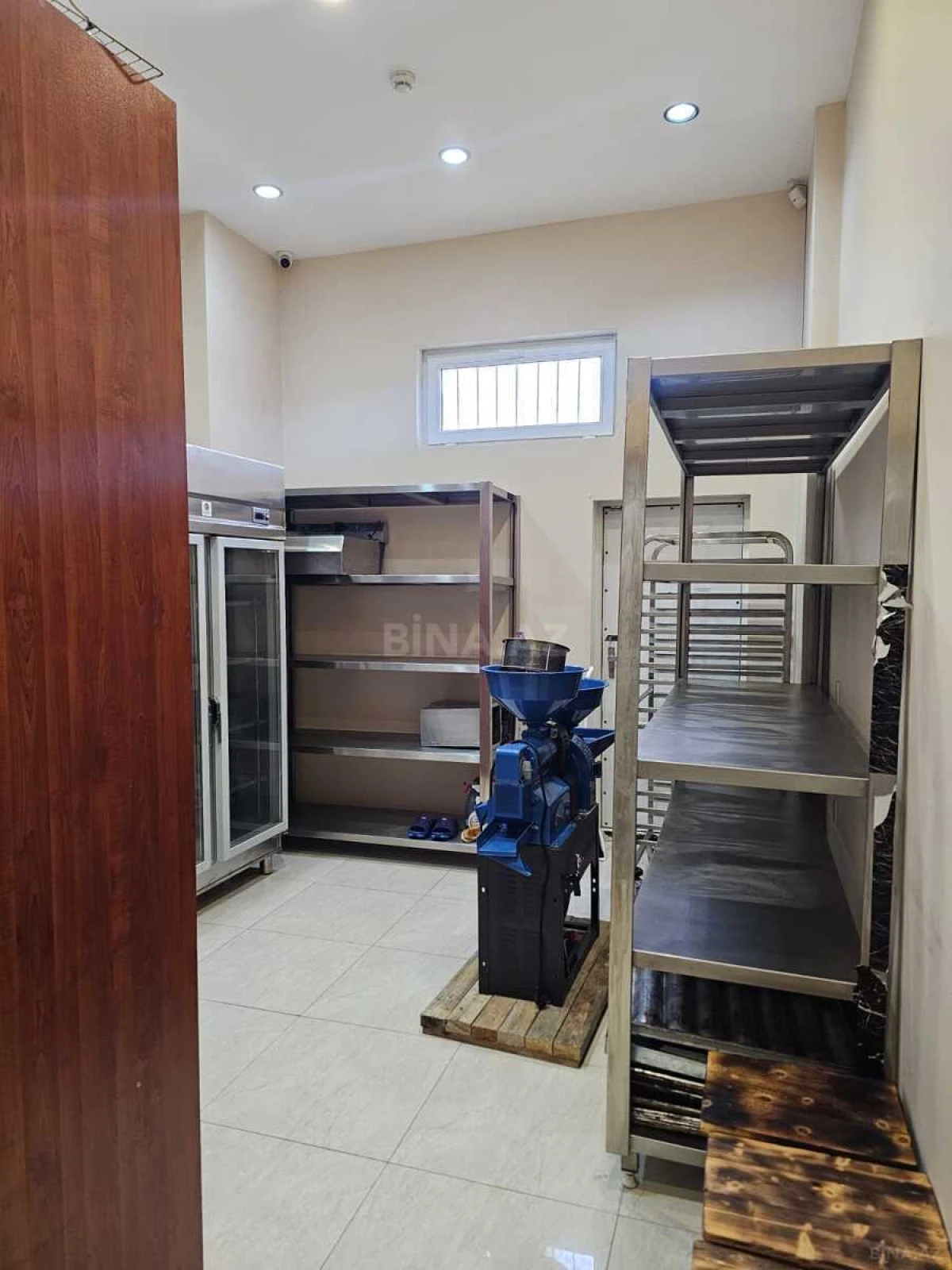 Kirayə verilir obyekt 50 m²