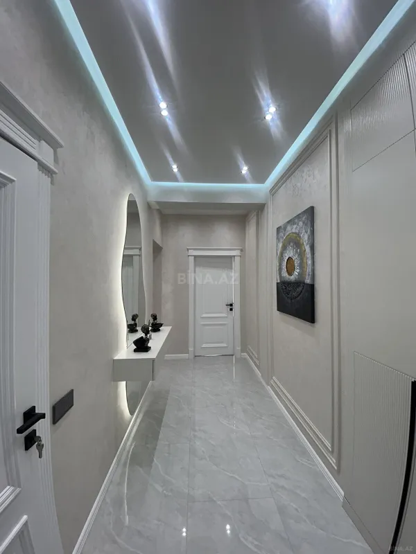 Satılır 2 otaqlı mənzil 68 m²