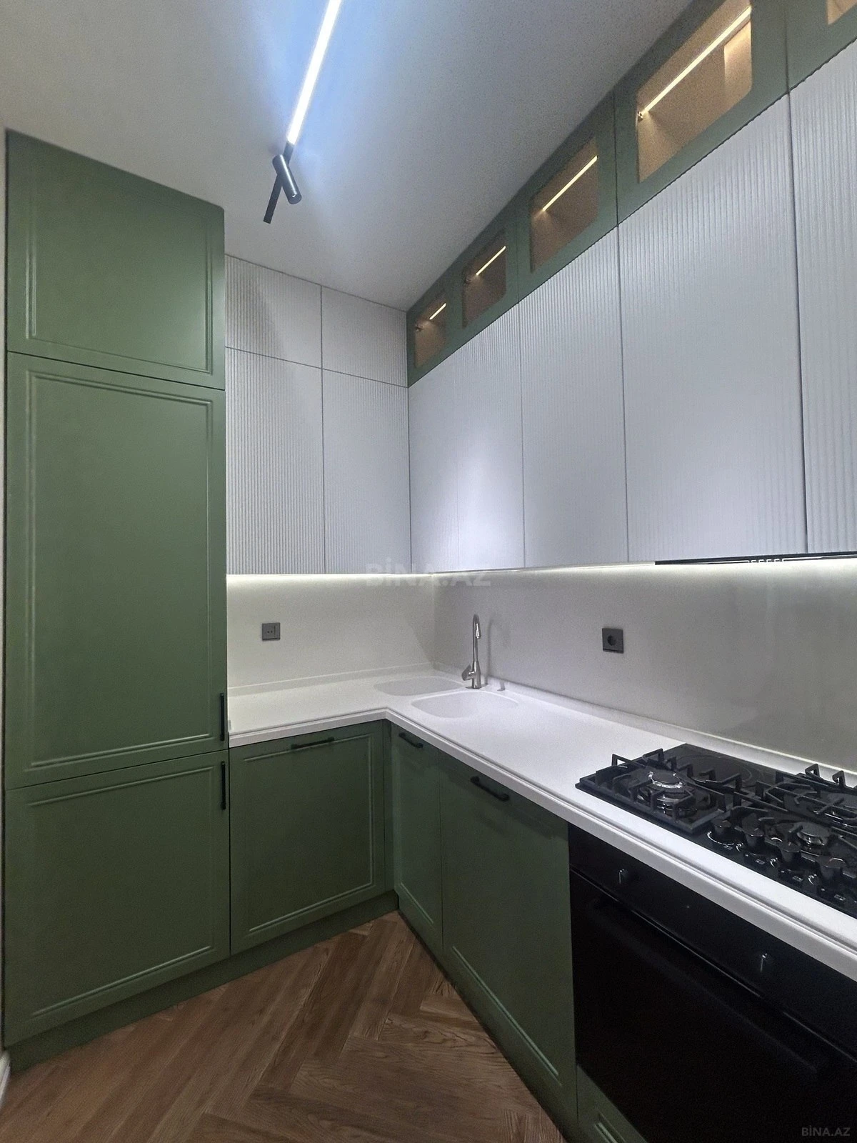 Satılır 2 otaqlı mənzil 68 m²