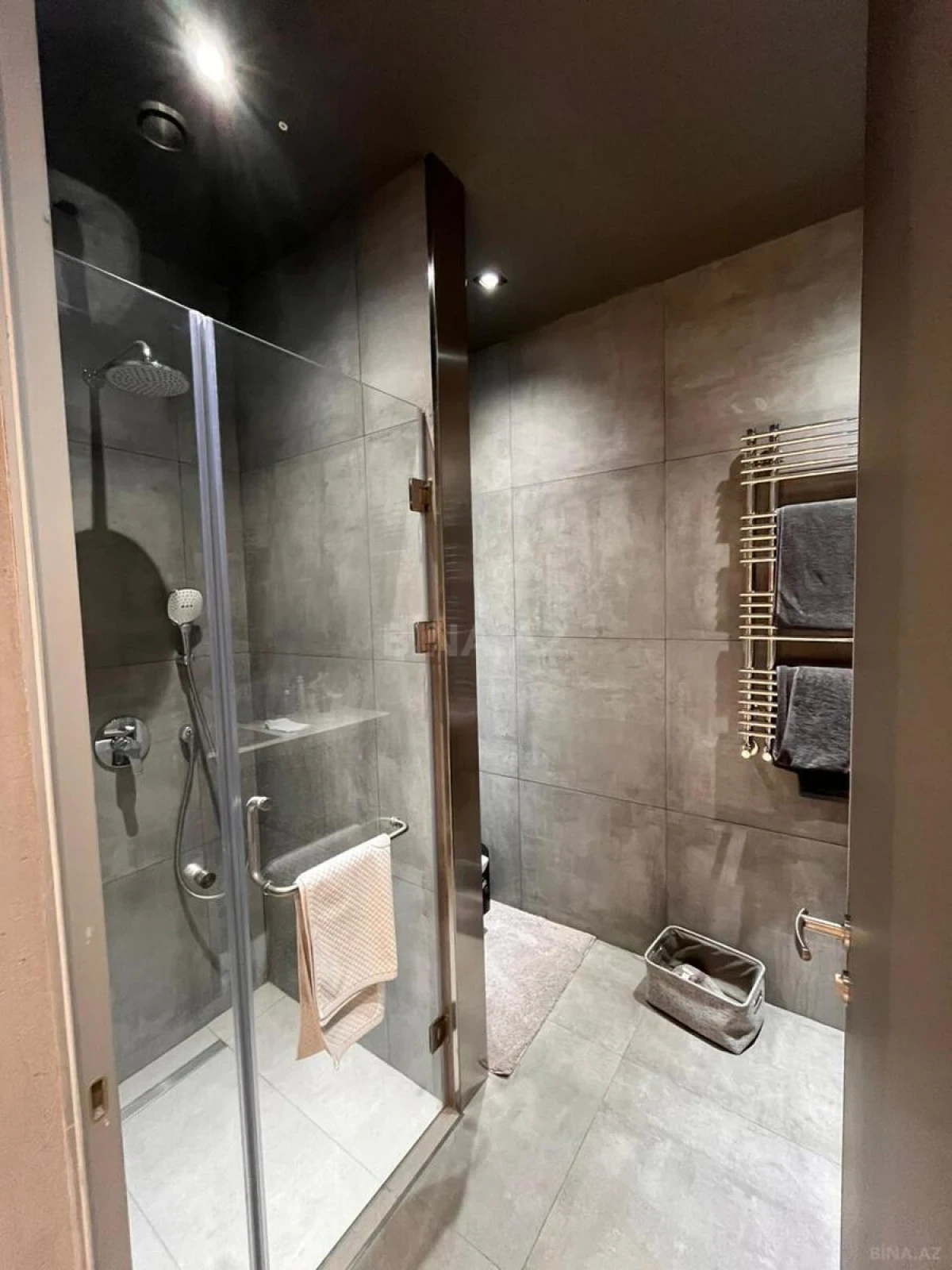 Kirayə verilir 2 otaqlı mənzil 70 m²