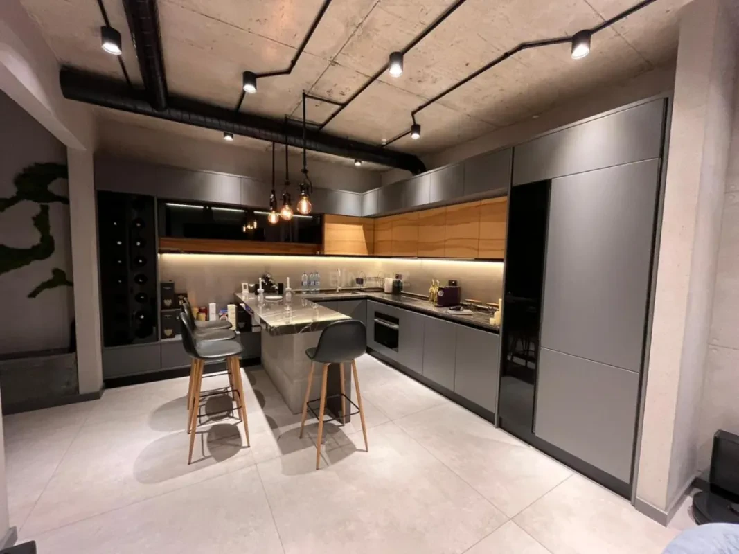 Kirayə verilir 2 otaqlı mənzil 70 m²