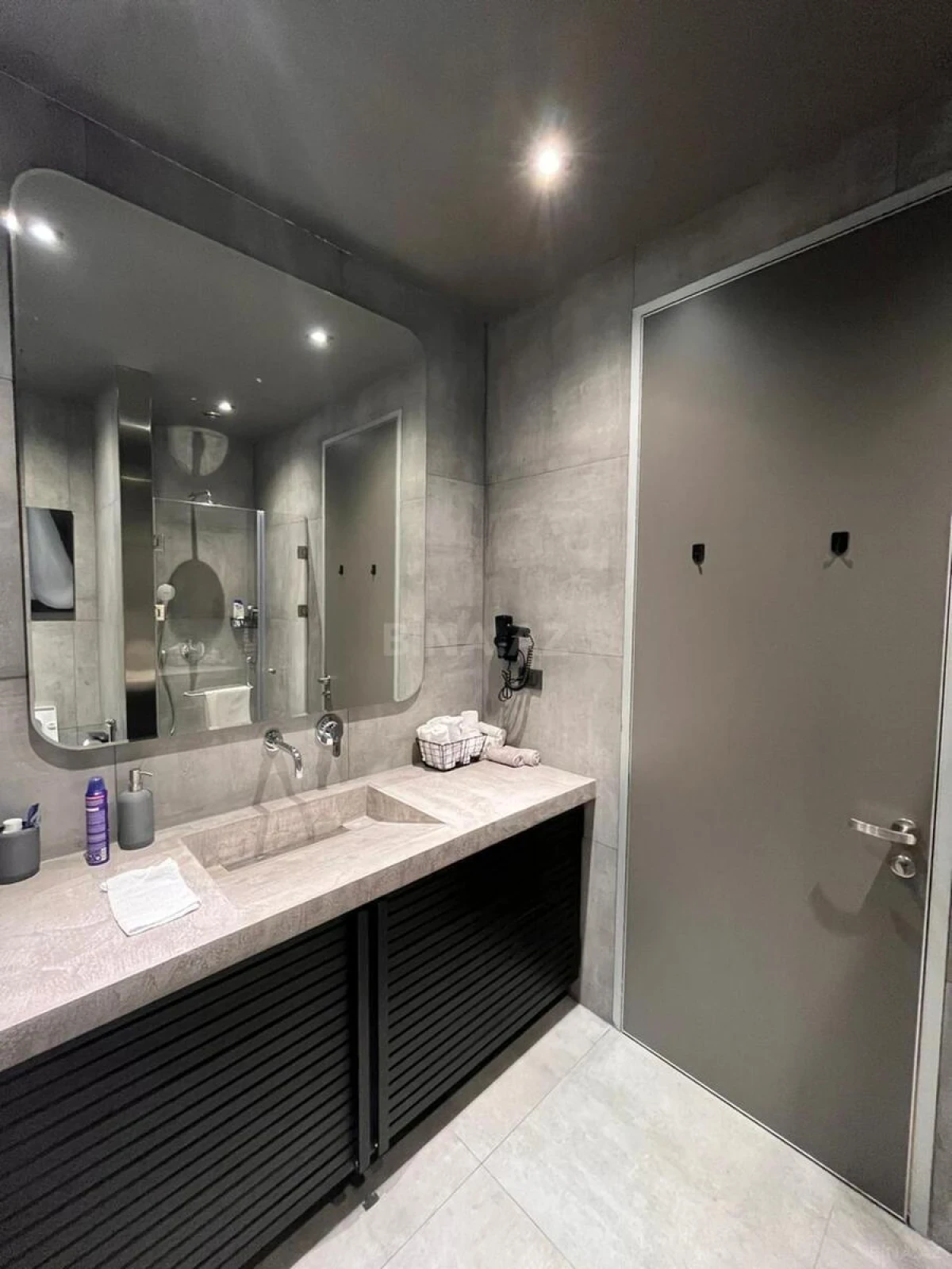 Kirayə verilir 2 otaqlı mənzil 70 m²