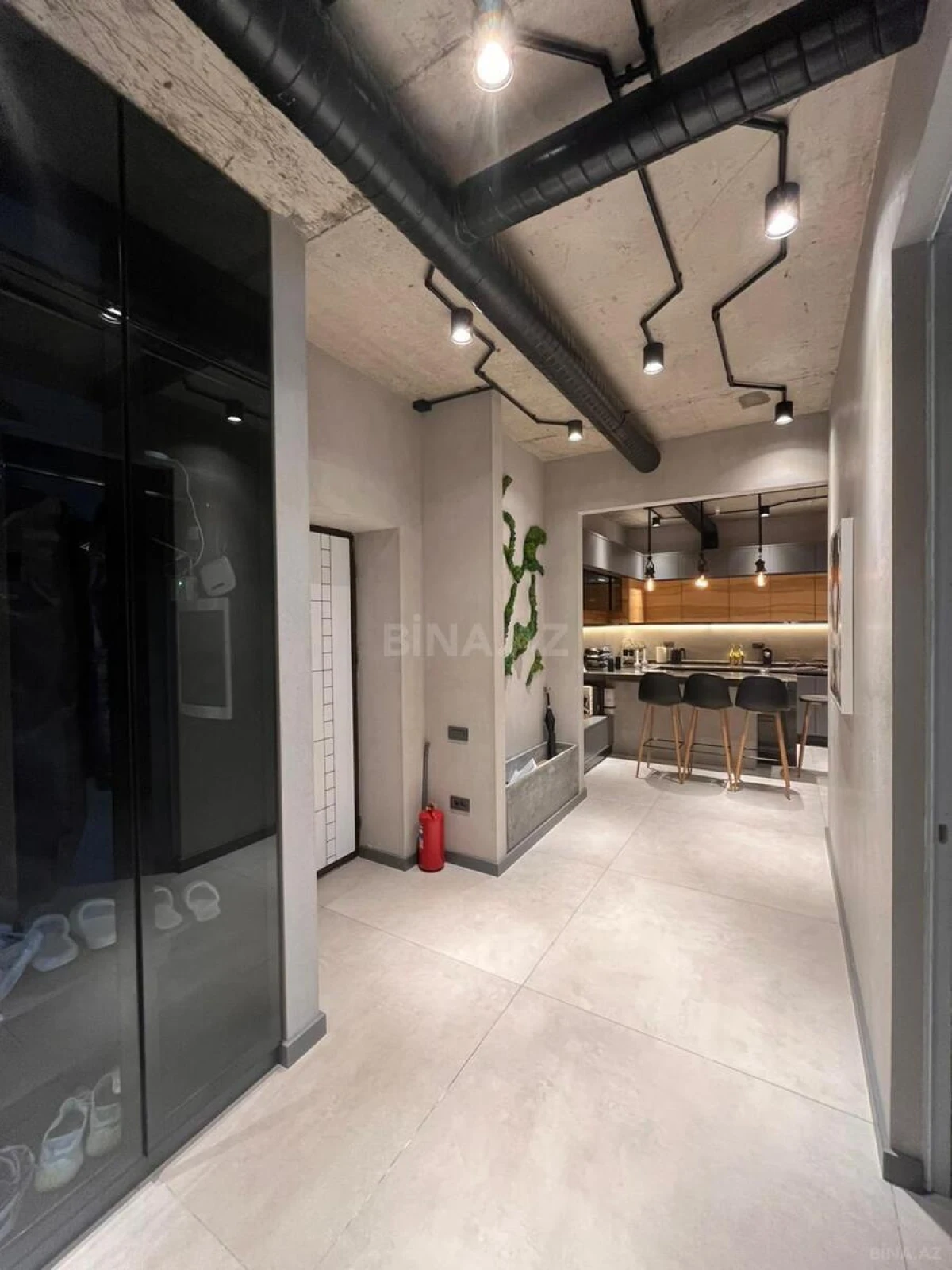 Kirayə verilir 2 otaqlı mənzil 70 m²