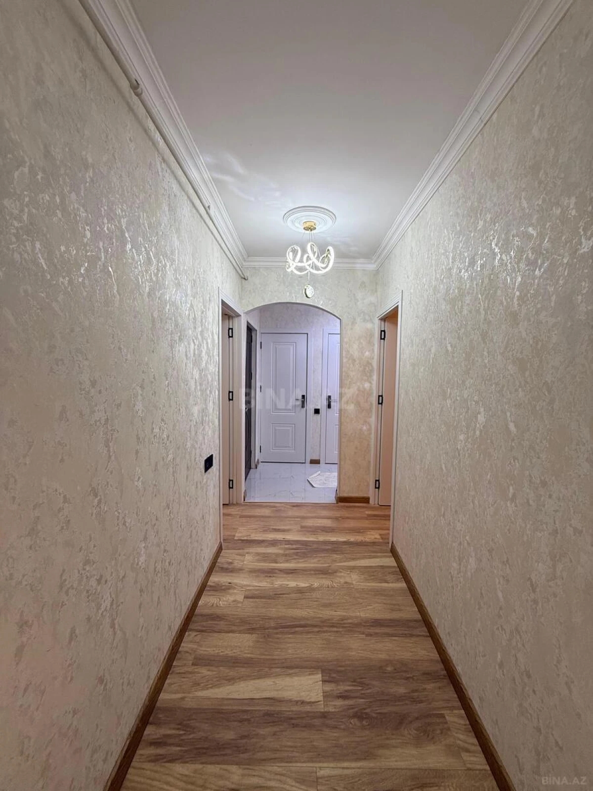 Satılır 3 otaqlı mənzil 60 m²