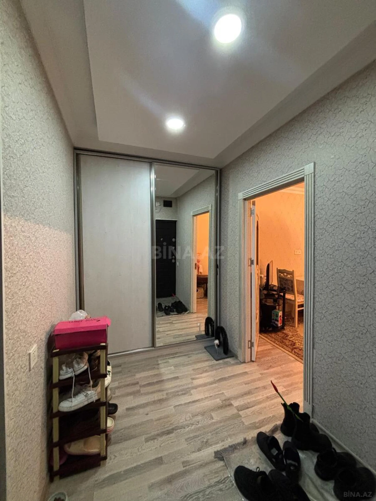 Satılır 2 otaqlı mənzil 60 m²