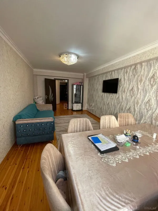 Satılır 3 otaqlı mənzil 110 m²