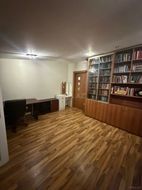 Kirayə verilir 3 otaqlı mənzil 190 m²