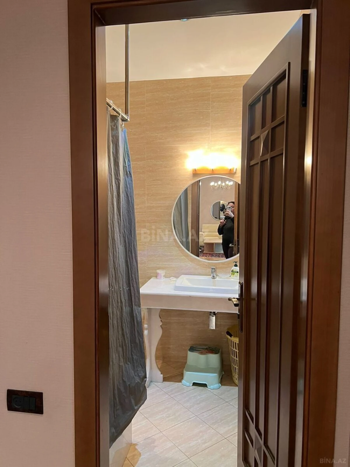 Kirayə verilir 3 otaqlı mənzil 120 m²