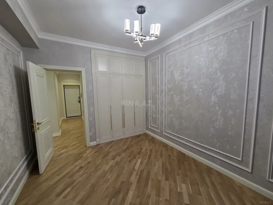 Satılır 2 otaqlı mənzil 80 m²