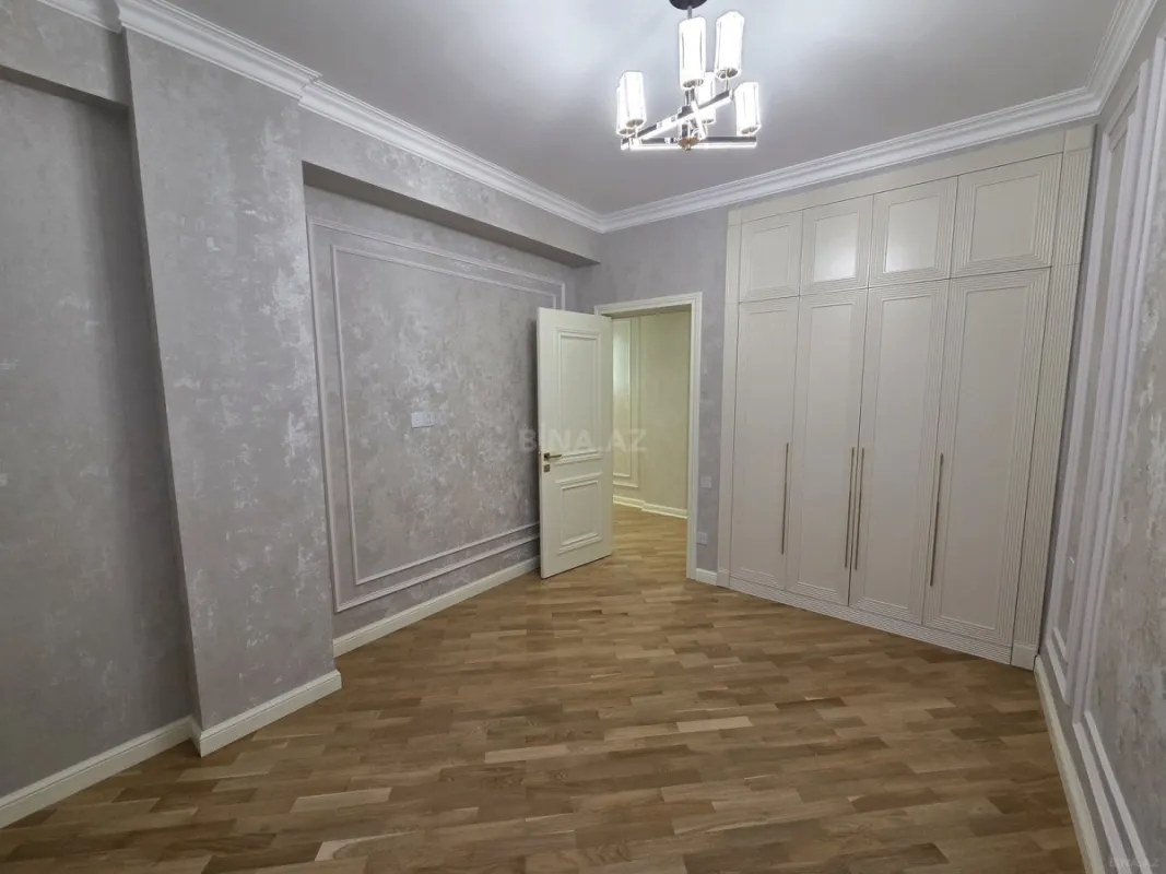 Satılır 2 otaqlı mənzil 80 m²