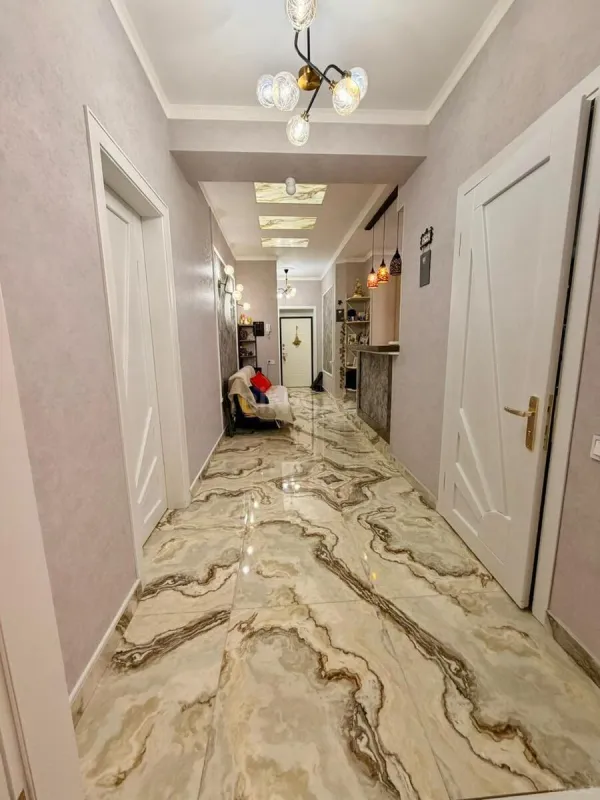 Satılır 2 otaqlı mənzil 80 m²