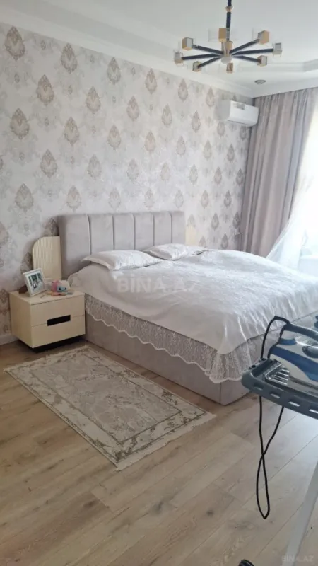 Satılır 4 otaqlı həyət evi 195 m²