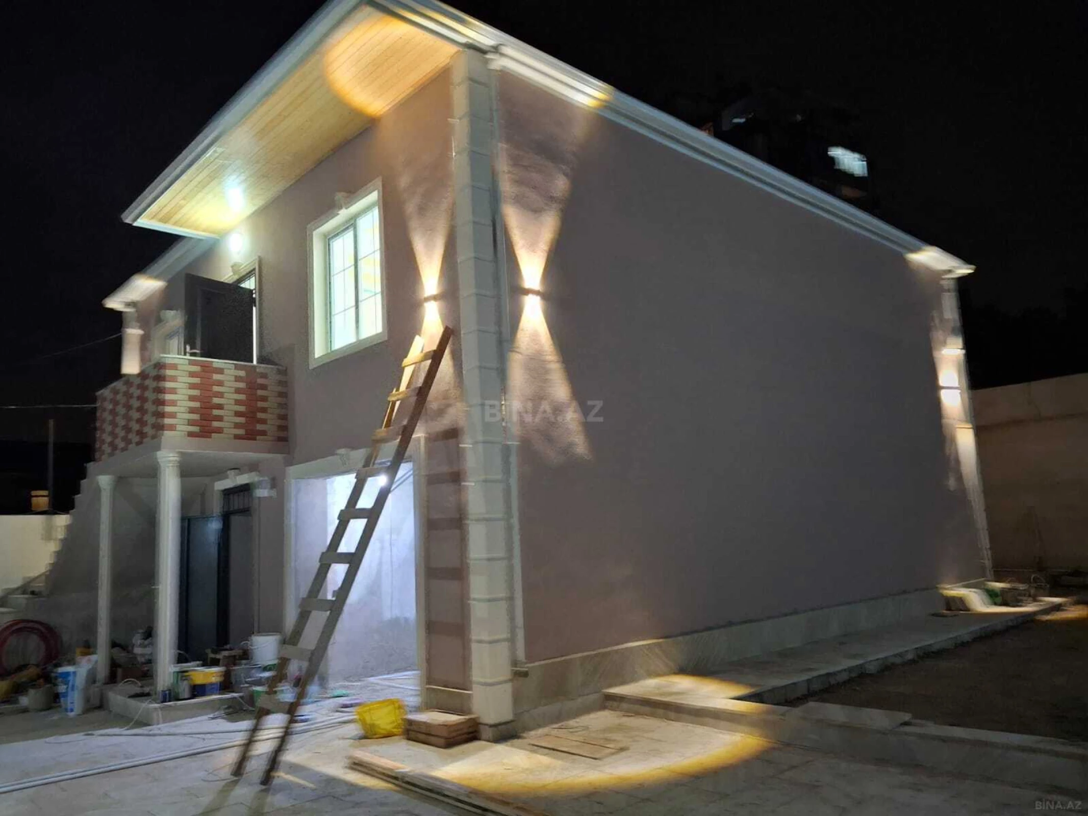 Satılır 4 otaqlı həyət evi 195 m²