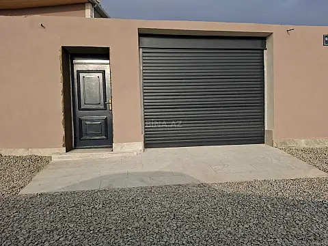 Satılır 4 otaqlı həyət evi 195 m²