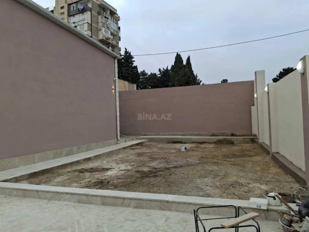 Satılır 4 otaqlı həyət evi 195 m²