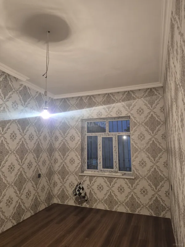 Satılır 4 otaqlı həyət evi 195 m²