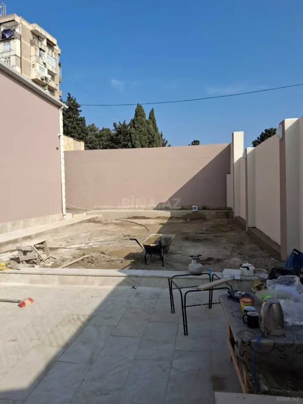 Satılır 4 otaqlı həyət evi 195 m²