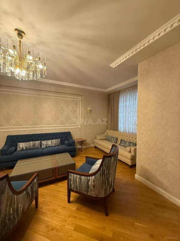 Satılır 3 otaqlı mənzil 123 m²