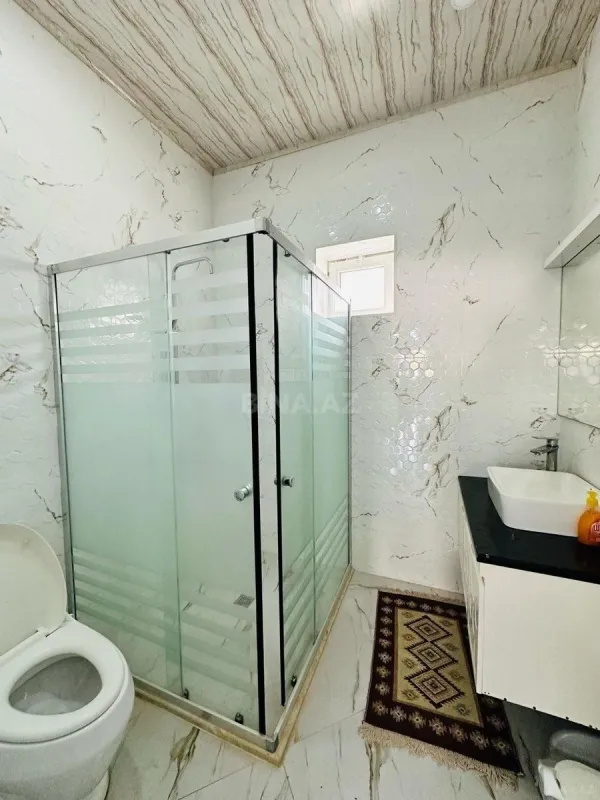 Kirayə verilir 4 otaqlı həyət evi 200 m²