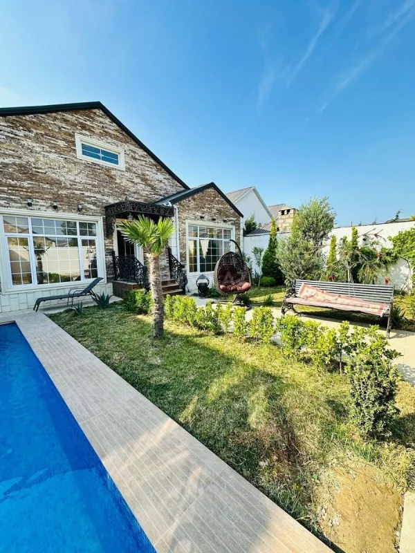 Kirayə verilir 4 otaqlı həyət evi 200 m²