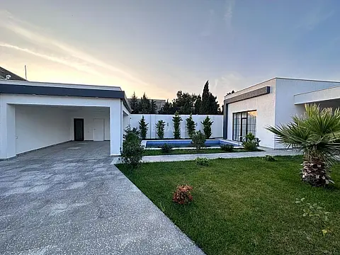 Kirayə verilir 3 otaqlı həyət evi 180 m²