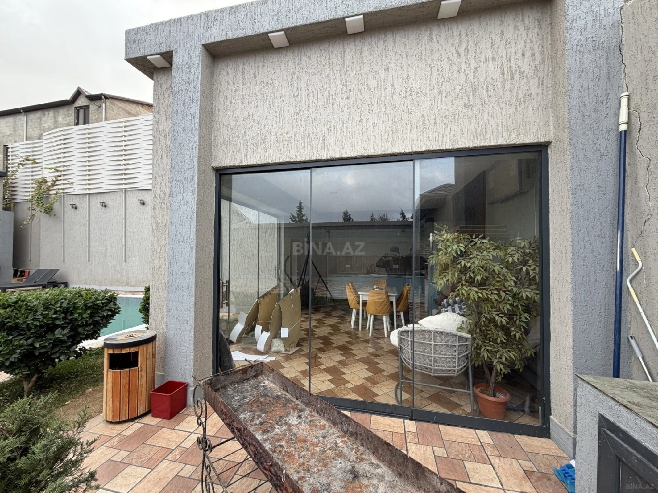 Kirayə verilir 5 otaqlı həyət evi 300 m²